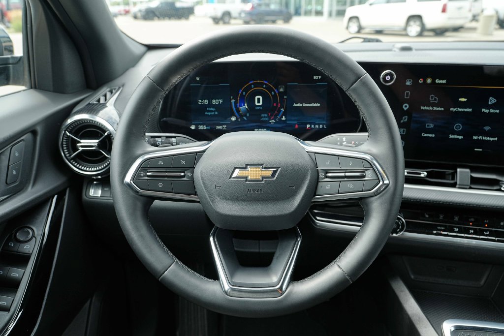 Used 2026 Chevrolet Equinox LT AWD/4WD image 34