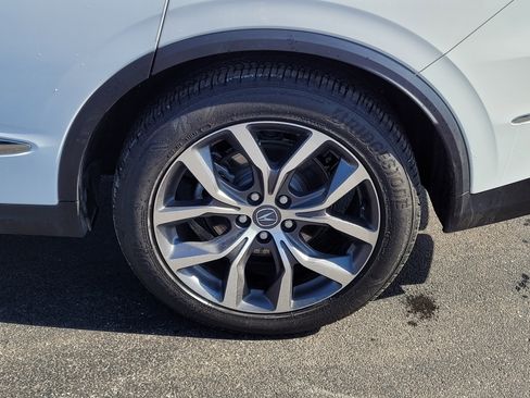 Used 2024 Acura MDX SH-AWD w/ Technology Package image 10