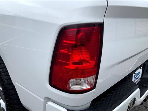 Used 2019 RAM 1500 Express w/ Express Value Package RWD image 32