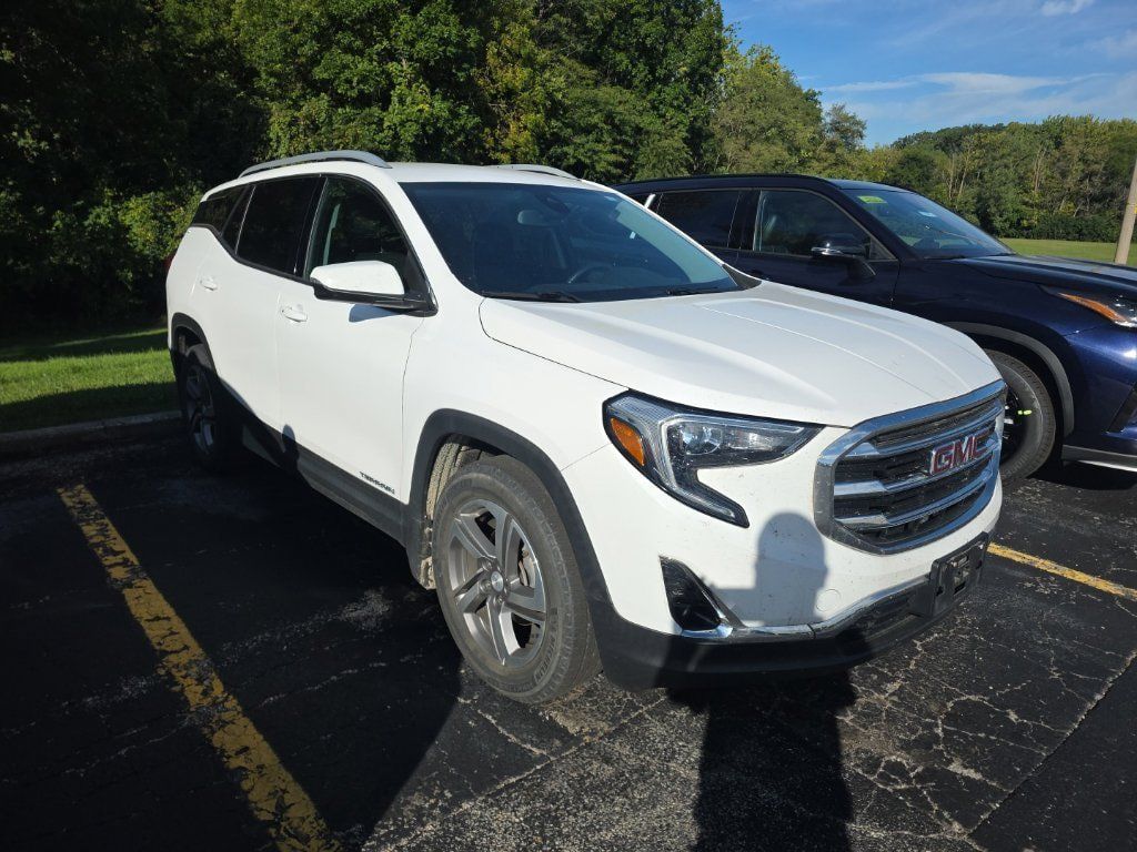 Used 2021 GMC Terrain SLT FWD image 3