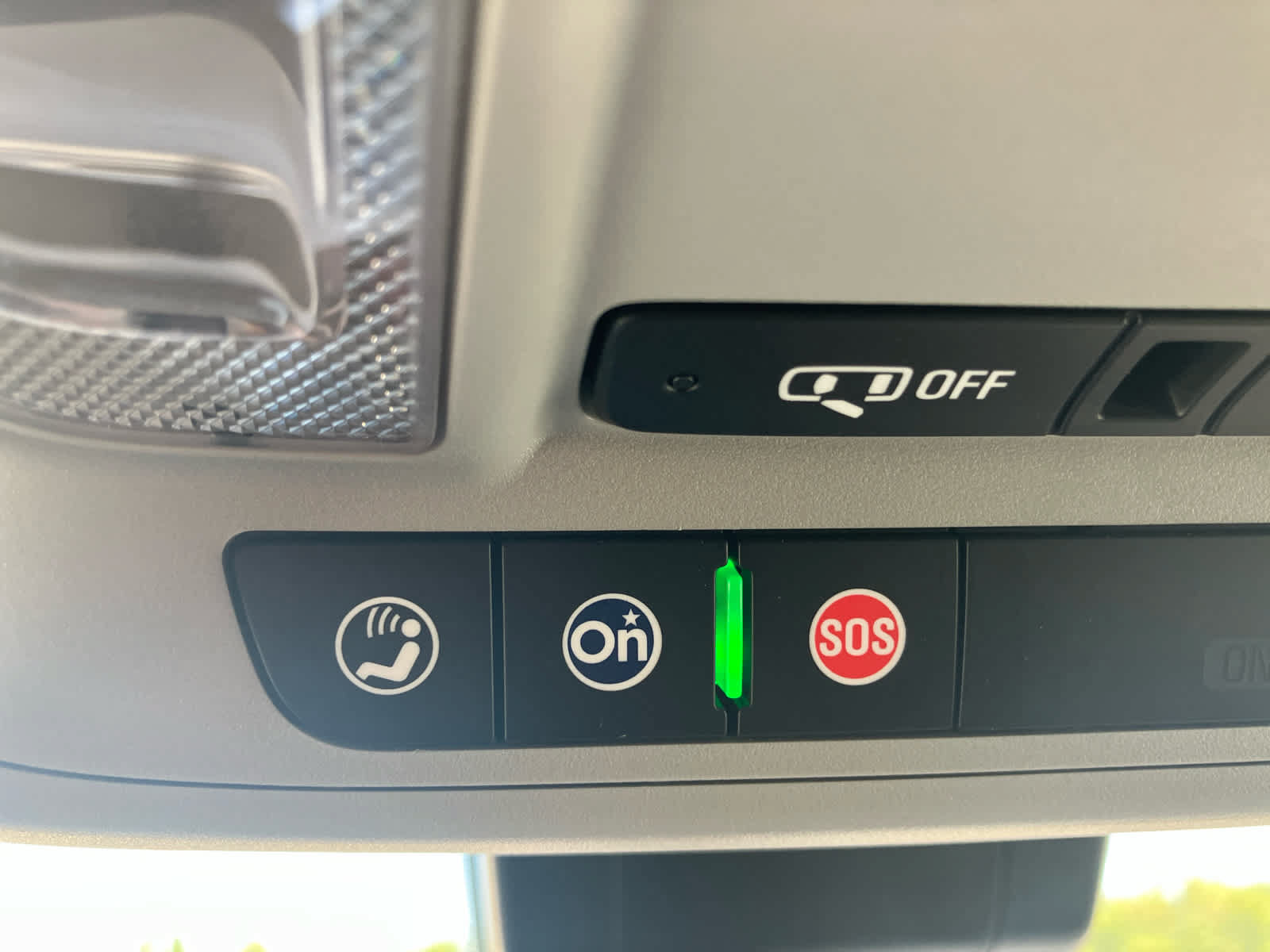 Used 2021 Chevrolet Equinox LT FWD image 17