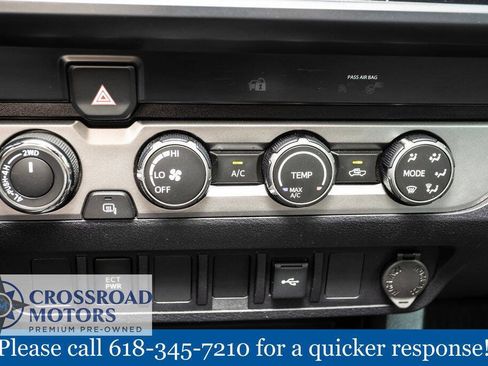 Used 2020 Toyota Tacoma SR AWD/4WD image 40