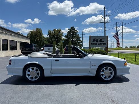 Used 1987 Ford Mustang GT RWD image 8