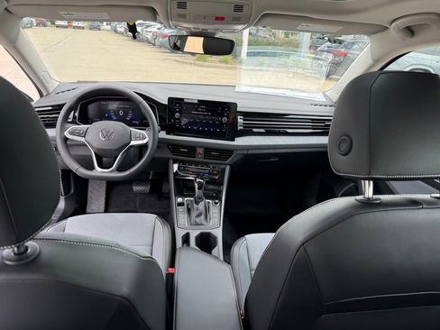 New 2025 Volkswagen Jetta SE image 16