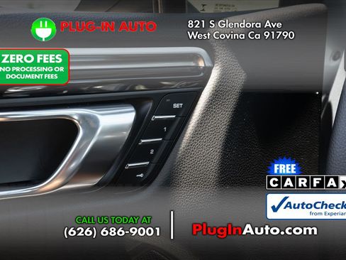 Used 2019 Porsche Macan AWD/4WD image 22