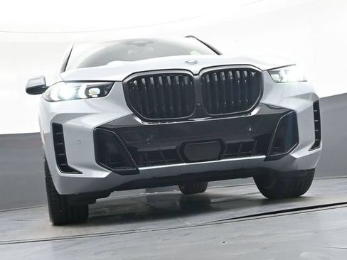 Used 2026 BMW X5 xDrive50e w/ Executive Package AWD/4WD image 41