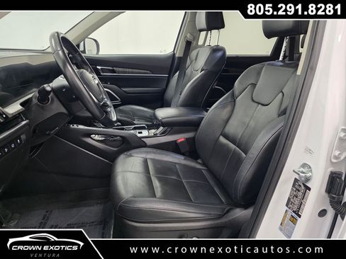 Used 2024 Kia Telluride EX w/ EX Captain's Chair Package image 25