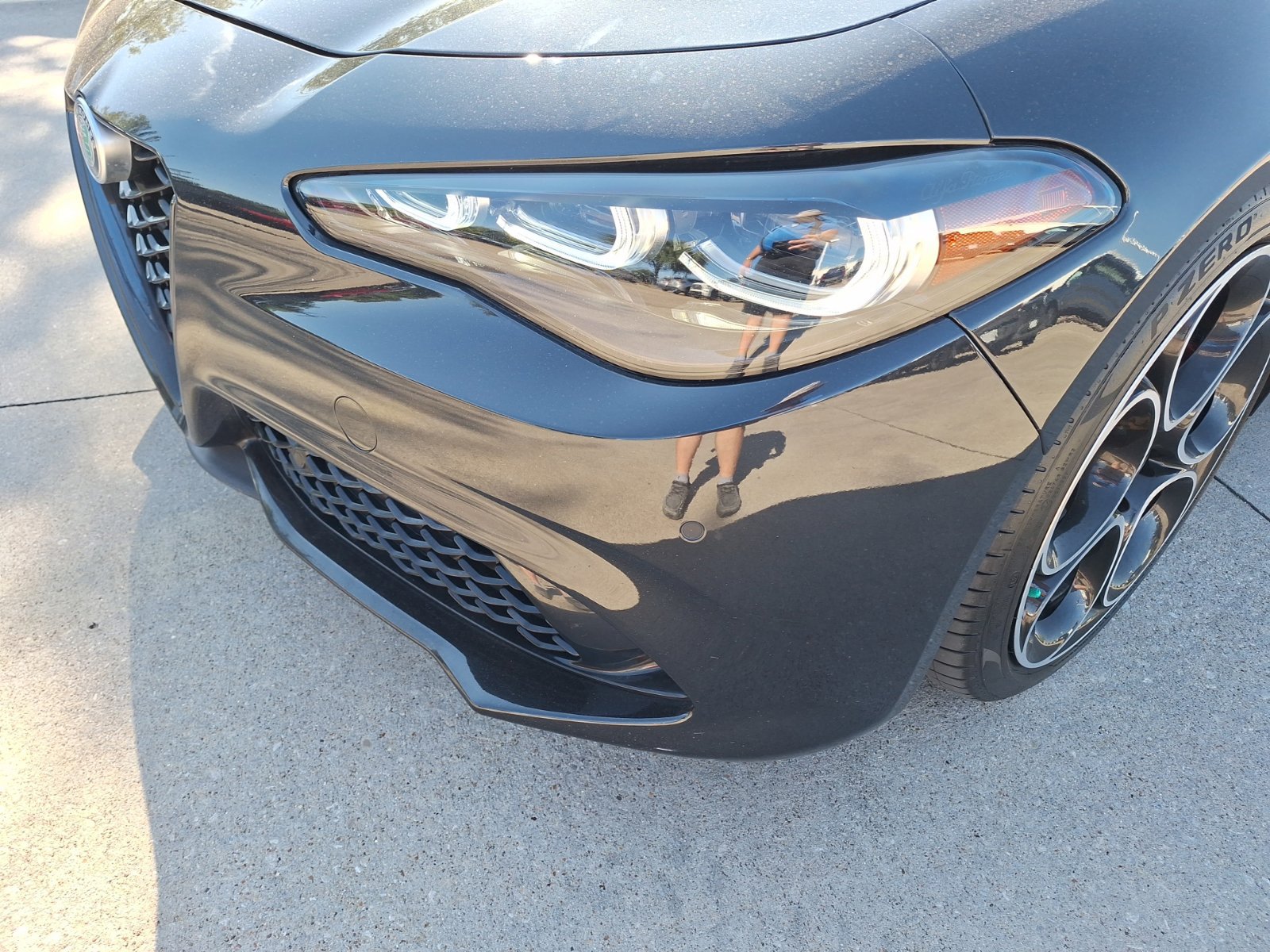 Used 2024 Alfa Romeo Giulia Veloce RWD image 10