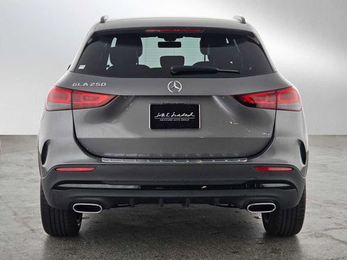 Used 2023 Mercedes-Benz GLA 250 image 4