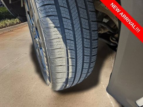 Used 2020 Jeep Renegade Altitude FWD image 32