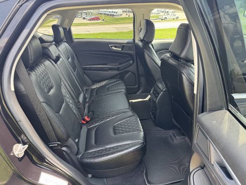 Used 2023 Ford Edge Titanium AWD/4WD image 13