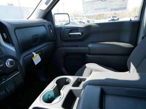 New 2026 GMC Sierra 1500 Pro AWD/4WD image 12