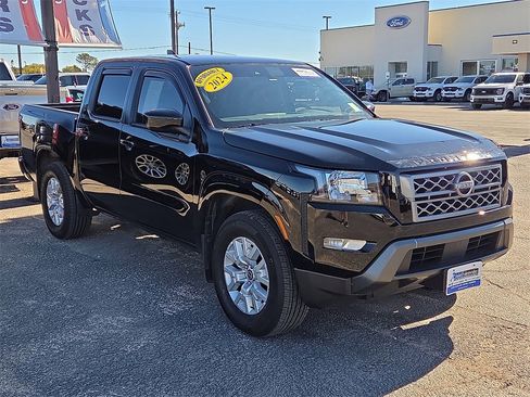 Used 2024 Nissan Frontier SV w/ SV Convenience Package image 5