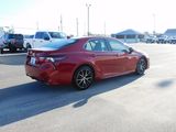 Used 2021 Toyota Camry SE image 5