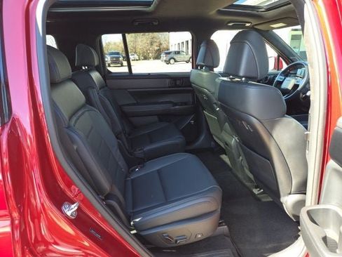 Used 2025 Hyundai Santa Fe Calligraphy AWD/4WD image 39