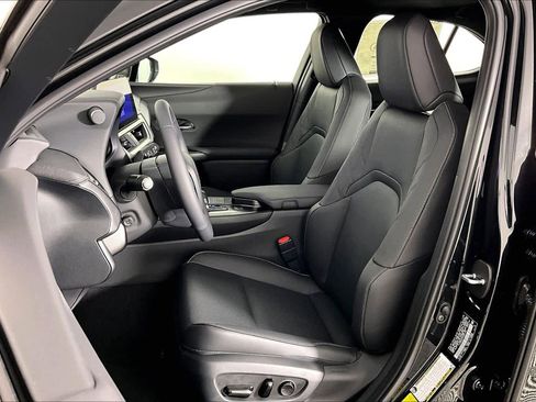 New 2025 Lexus UX 300h FWD image 18