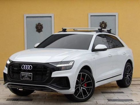 Used 2023 Audi Q8 Prestige w/ Prestige Package image 3