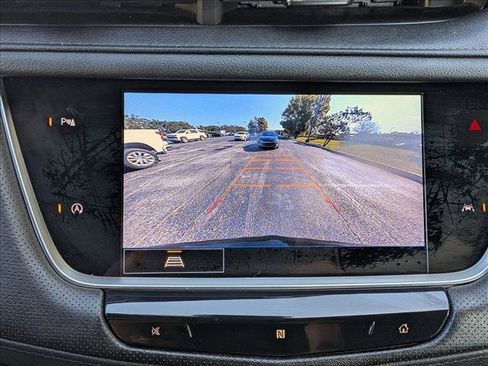 Used 2021 Cadillac XT6 Luxury image 13