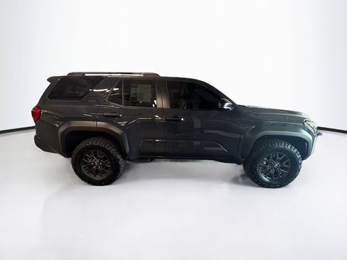 Used 2026 Toyota 4Runner SR5 AWD/4WD image 10