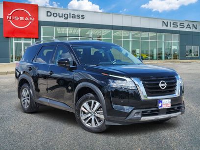Used 2024 Nissan Pathfinder SL
