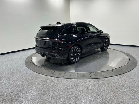 New 2026 Lincoln Nautilus Reserve image 8