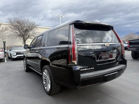 Used 2017 Cadillac Escalade ESV Platinum image 5