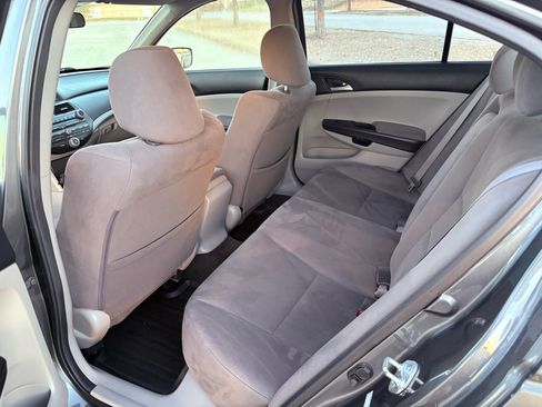 Used 2011 Honda Accord LX image 33