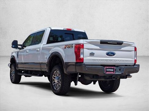 Used 2017 Ford F250 King Ranch w/ FX4 Off-Road Package AWD/4WD image 7