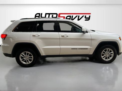 Used 2019 Jeep Grand Cherokee Laredo image 8