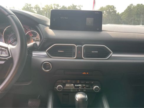 Used 2021 MAZDA CX-5 Touring FWD image 21