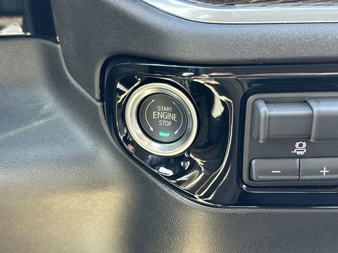 New 2026 Chevrolet Silverado 1500 LT w/ Convenience Package II image 30