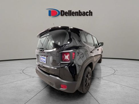 Used 2023 Jeep Renegade Latitude AWD/4WD image 5