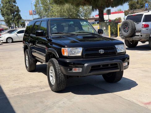 Used 1999 Toyota 4Runner SR5 AWD/4WD image 5