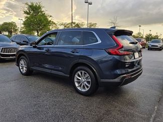 Used 2025 Honda CR-V EX video 3