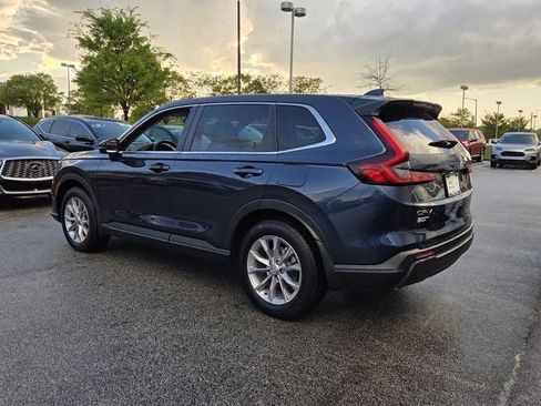 Used 2025 Honda CR-V EX image 3