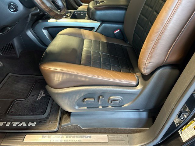 Used 2018 Nissan Titan Platinum Reserve w/ Platinum Utility Package AWD/4WD image 16