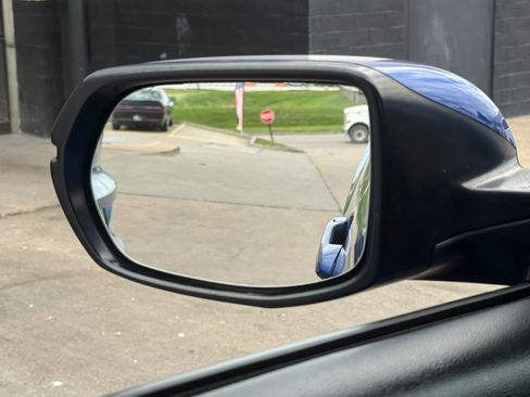 Used 2018 Honda HR-V EX-L image 45