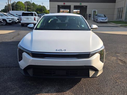 Used 2025 Kia K4 FWD image 2