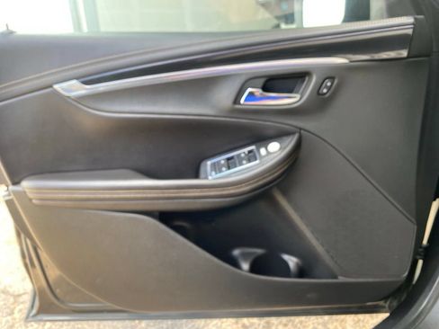 Used 2019 Chevrolet Impala LT w/ LT Convenience Package FWD image 30
