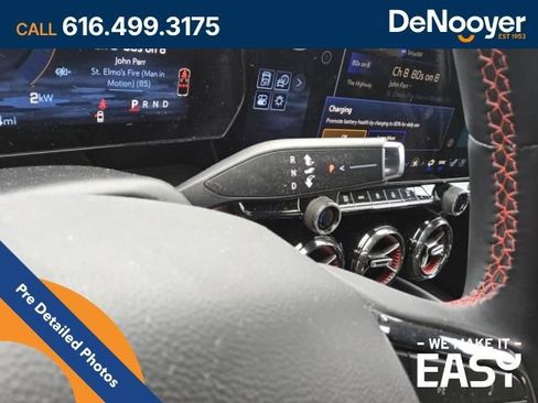 Used 2025 Chevrolet Blazer EV RS image 11