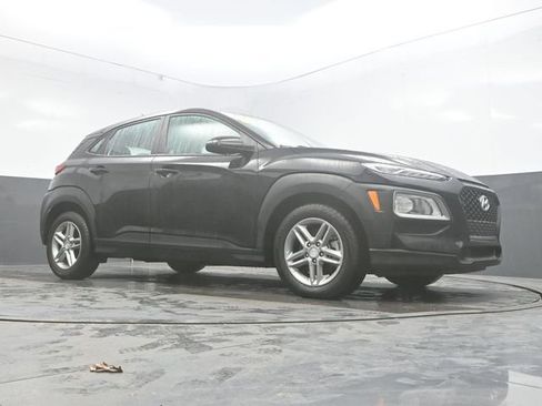 Used 2020 Hyundai Kona SE image 32