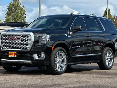 Used 2023 GMC Yukon Denali w/ LPO, Floor Liner Package AWD/4WD image 8