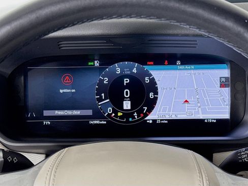 Used 2023 Land Rover Discovery HSE R-Dynamic image 14