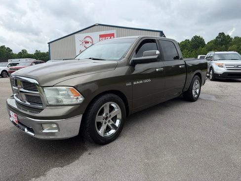 Used 2012 RAM 1500 Big Horn w/ Luxury Group RWD image 6