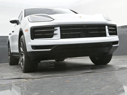 New 2025 Porsche Cayenne S image 31