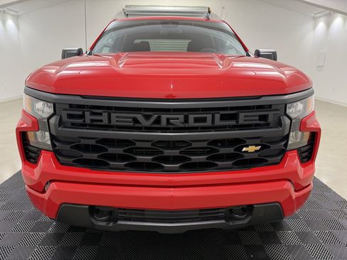 Used 2023 Chevrolet Silverado 1500 Custom image 2