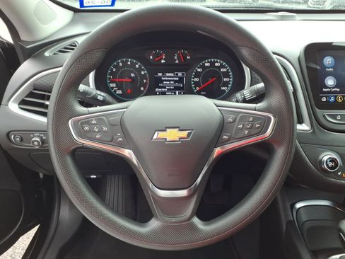 Used 2024 Chevrolet Malibu LT image 21