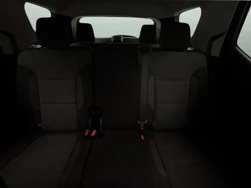 Used 2021 Chevrolet Traverse LS AWD/4WD image 17