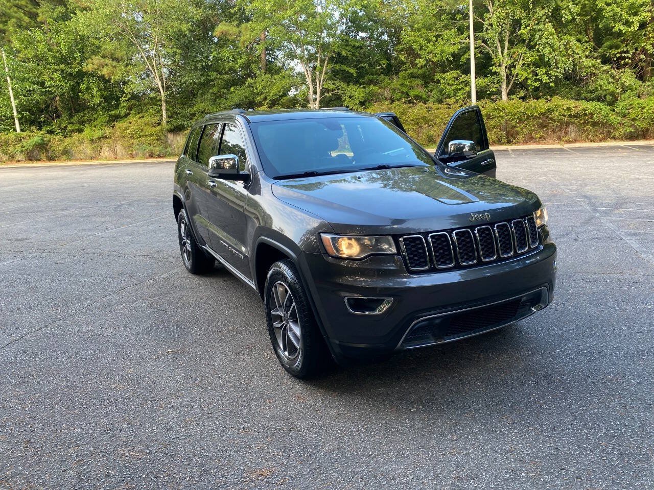 Used 2020 Jeep Grand Cherokee Limited w/ Luxury Group II AWD/4WD image 57