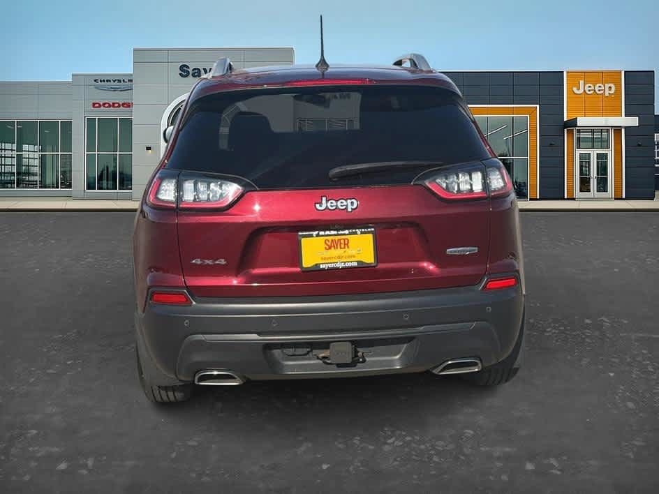 Used 2019 Jeep Cherokee Latitude Plus w/ Cold Weather Group AWD/4WD image 6